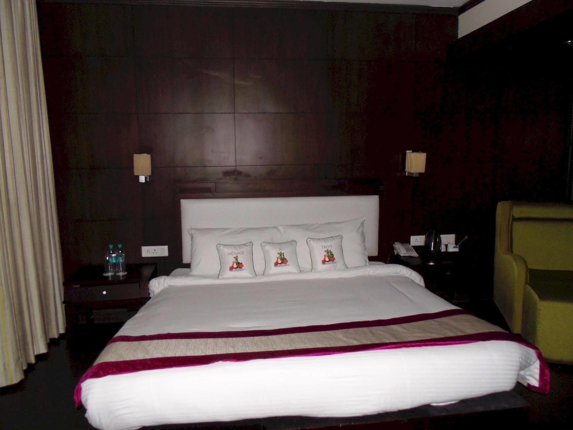Hotel Saurabh Candy By Peppermint Haldwāni Exterior foto